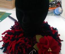 Accessori  Scaldacollo con fiore panno rosso blu
